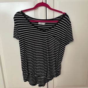 Abercrombie & Fitch Black and White striped v neck